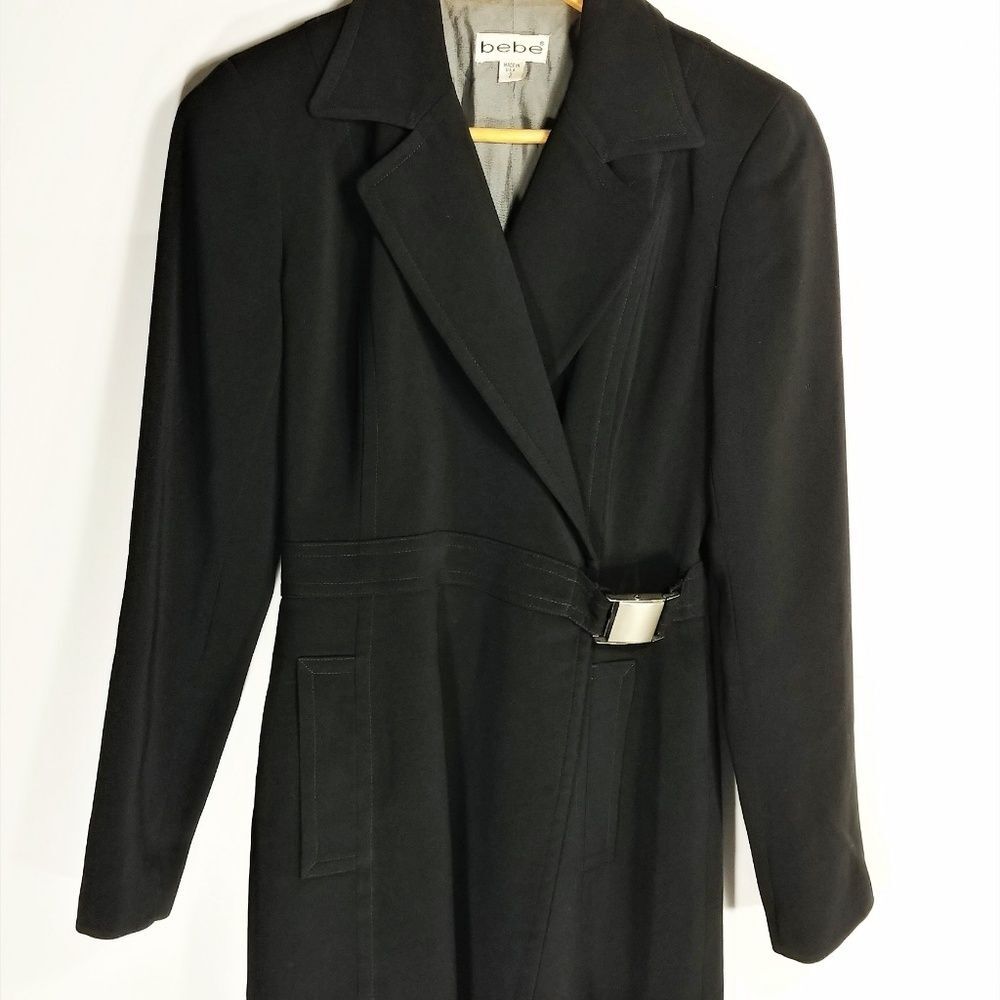 BEBE USA Vintage Fully  Lined  Black Blazer W/ Buckle Sz 2